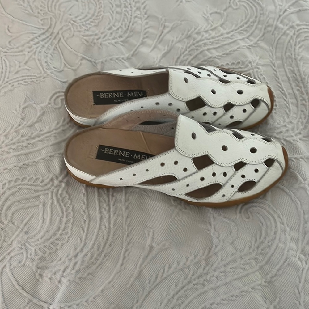 Bernie Mev shoes